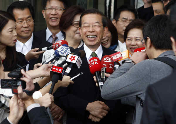 Taiwan politician heads home