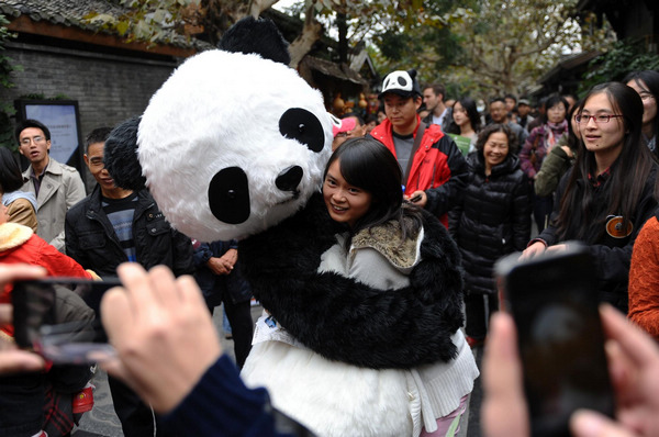 'Pambassadors' raise funds for panda research
