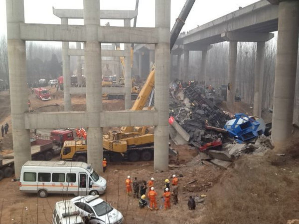 Five dead after bridge collapses in China