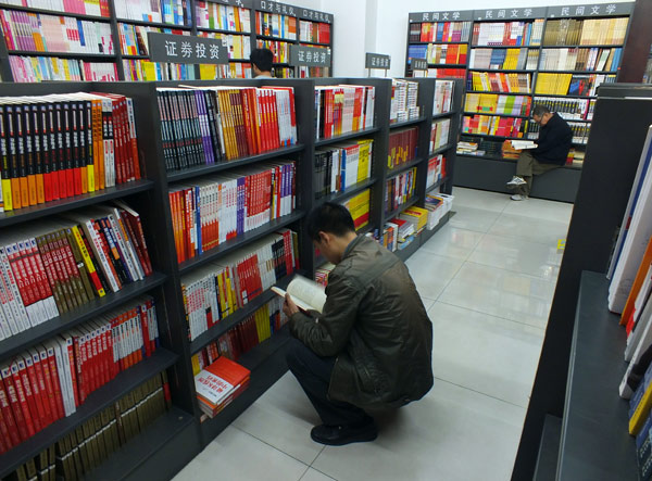E-books pose challenges to traditional reading