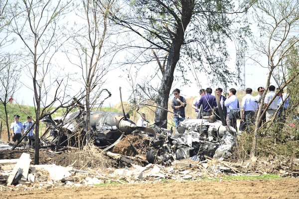 NE China plane crash injures three