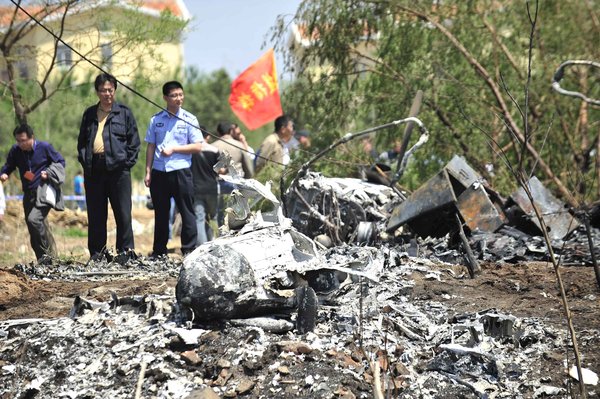 NE China plane crash injures three