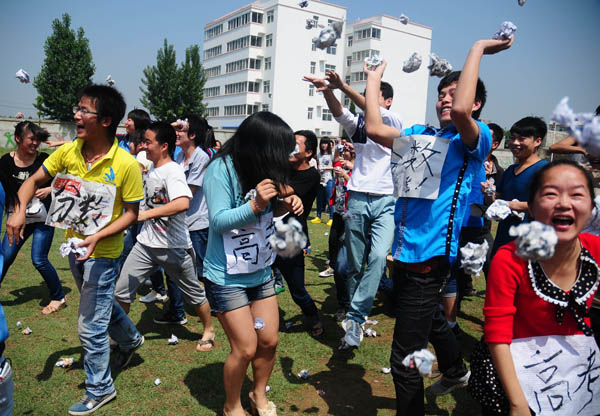 <EM>Gaokao</EM> candidates know how to ease stress