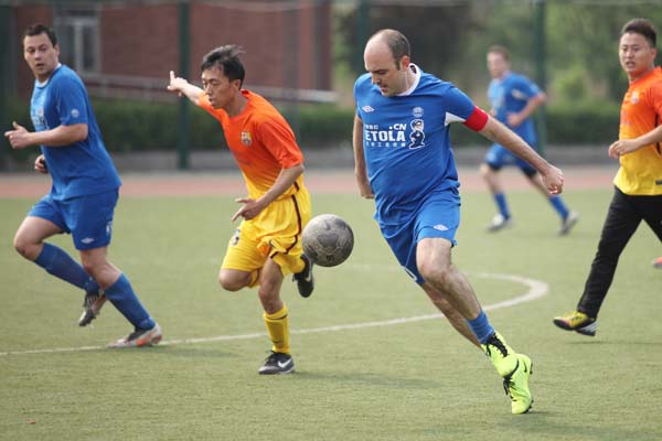 Foreigners in Tianjin find a fresh goal to aim for