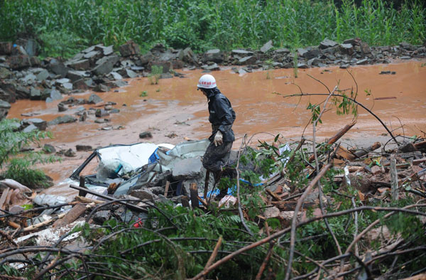 Death toll rises to 18 in SW China landslide