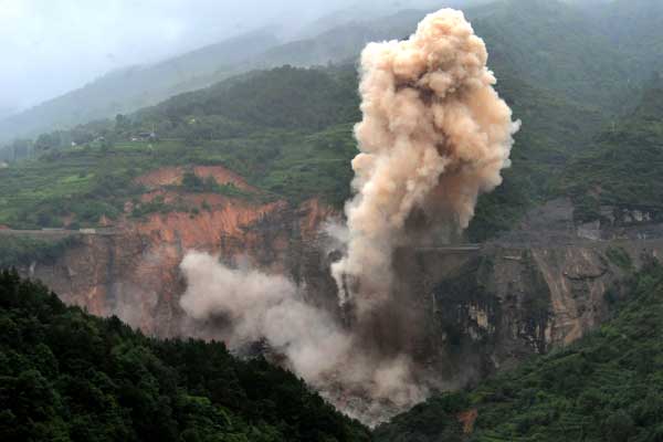 Rain-lashed Sichuan suffers