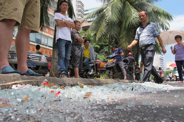 Gas leak causes blast, injuring 3 in Hainan