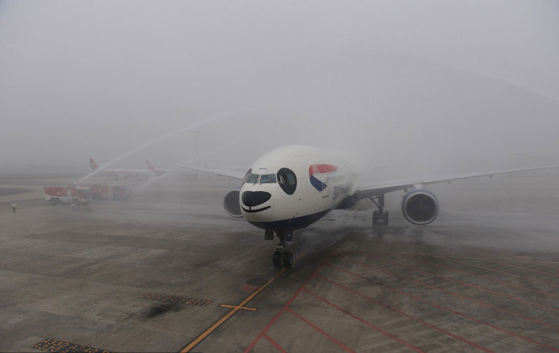 First landing of nonstop London-Chengdu flight