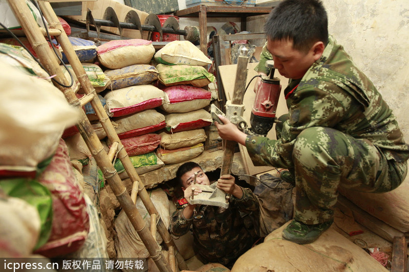 Border police destroy smuggling tunnel into HK