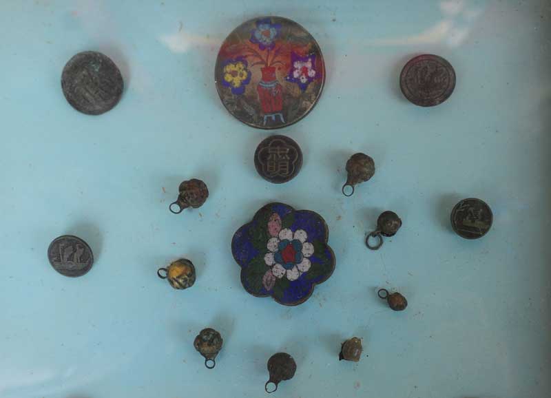 A world of buttons in E China