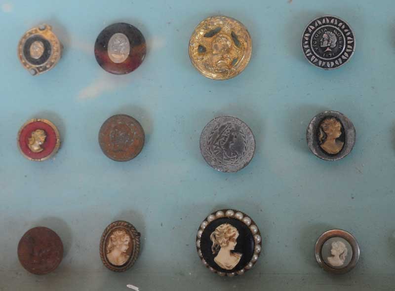 A world of buttons in E China