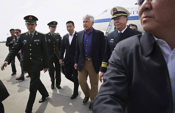 Chinese, US defense chiefs begin talks