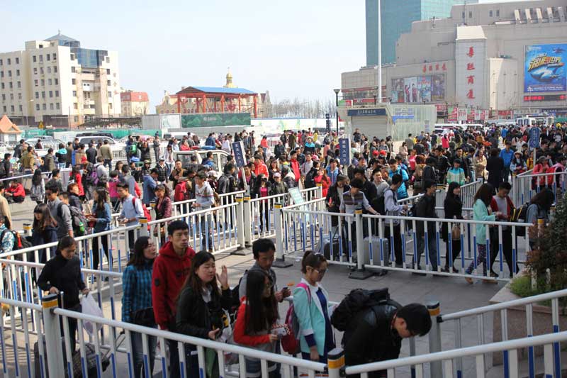 Travel congestion for last day of Qingming Festival