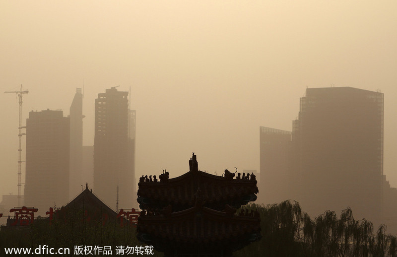 Sandstorms sweep into Beijing