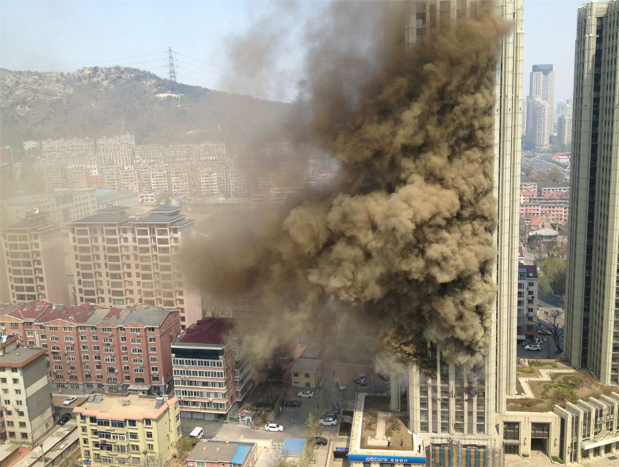 Fire extinguished in Dalian apartment building