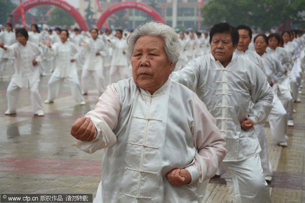 Annual <EM>qigong </EM>event opens in Central China