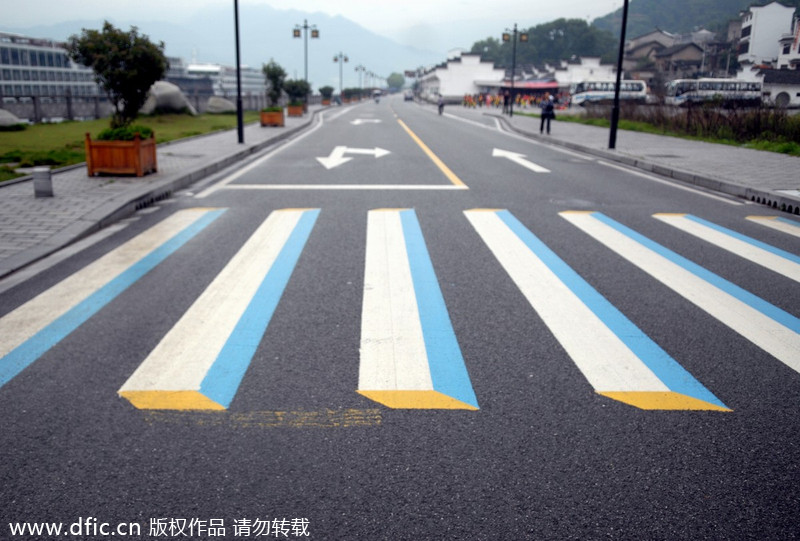 Three-dimensional crossing lines in C China