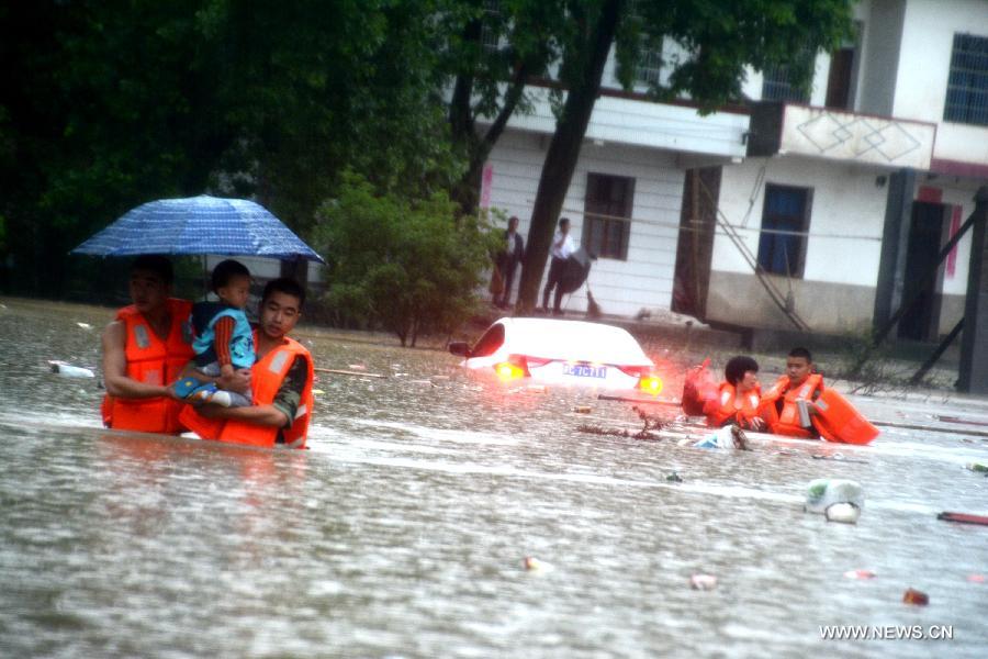 Flood hits E China's Jiangxi