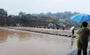 Eight dead as downpours batter south China