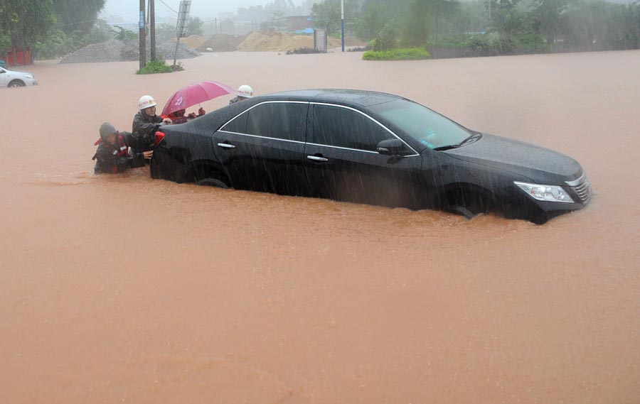 Heavy rainfall engulfs Guangxi