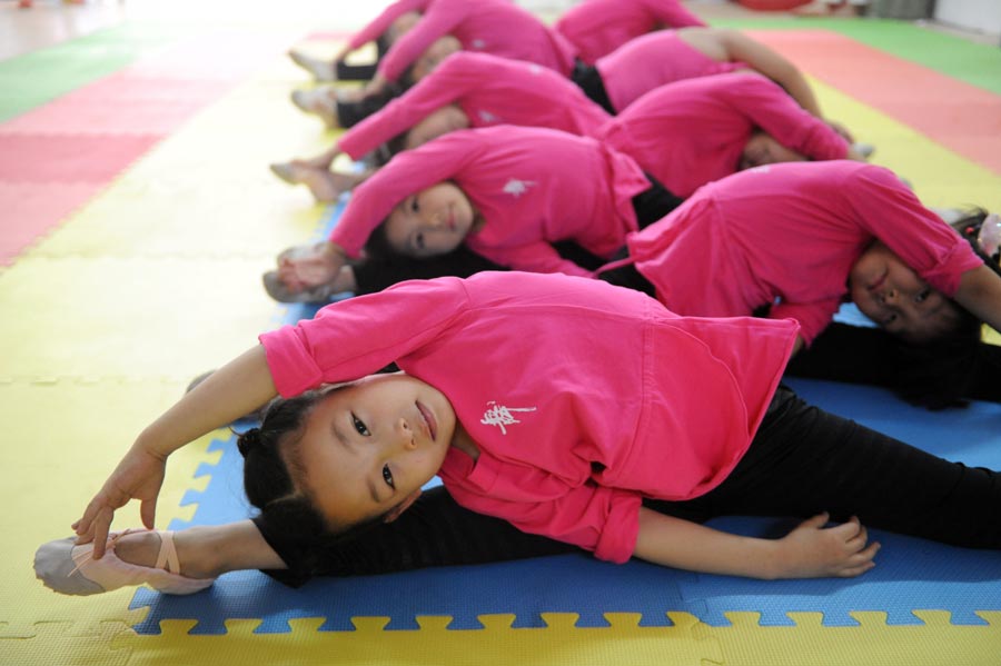 Kids dance into summer vacation