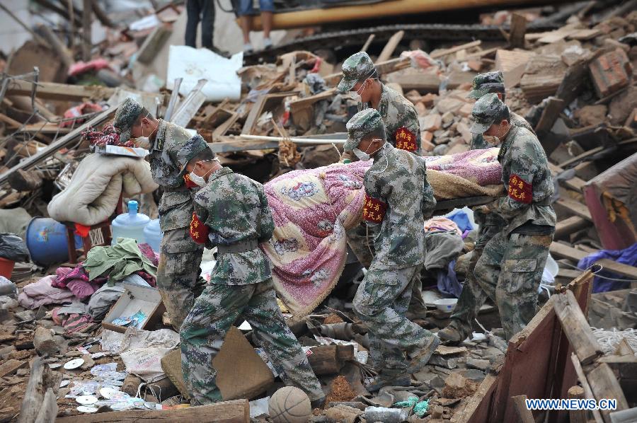 Rescue work continues as quake death toll hits 410