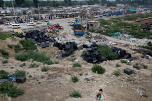 Stubborn tenant's home destroyed in Henan