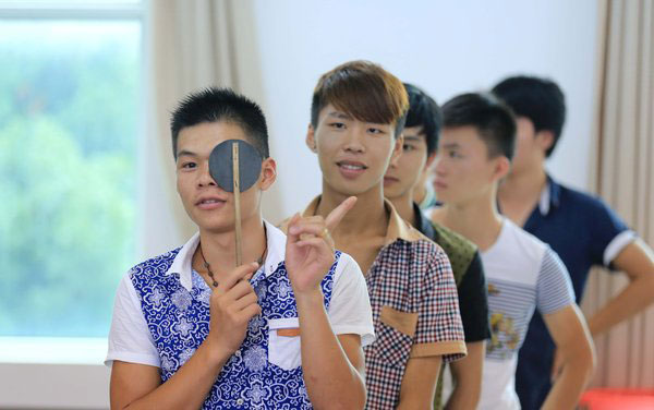 Enlistment drive marches on in S China