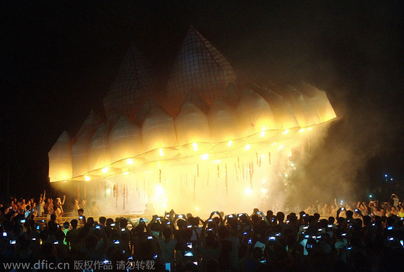 Huge paper sky lantern released in S China