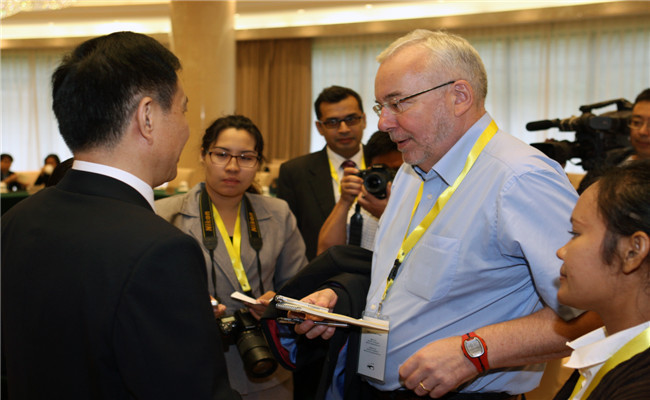 Tour of growing Chengdu opens eyes for reporters