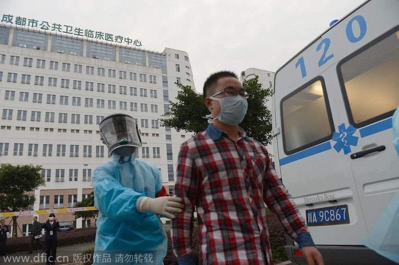 Chengdu holds Ebola patient drill at airport