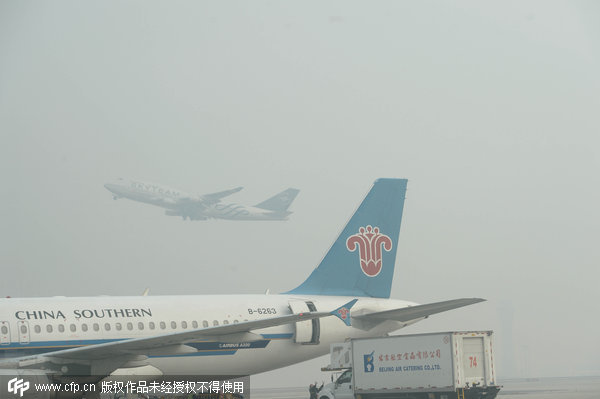 Smog stages Beijing comeback following APEC week