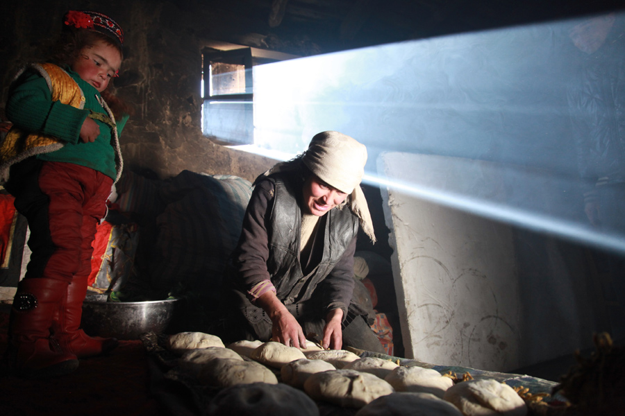 Tajik herdsman's life through the lens of a soldier (Part I)