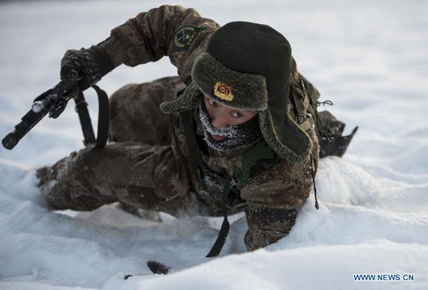 NW China's Altay Frontier Police Force holds cold weather training