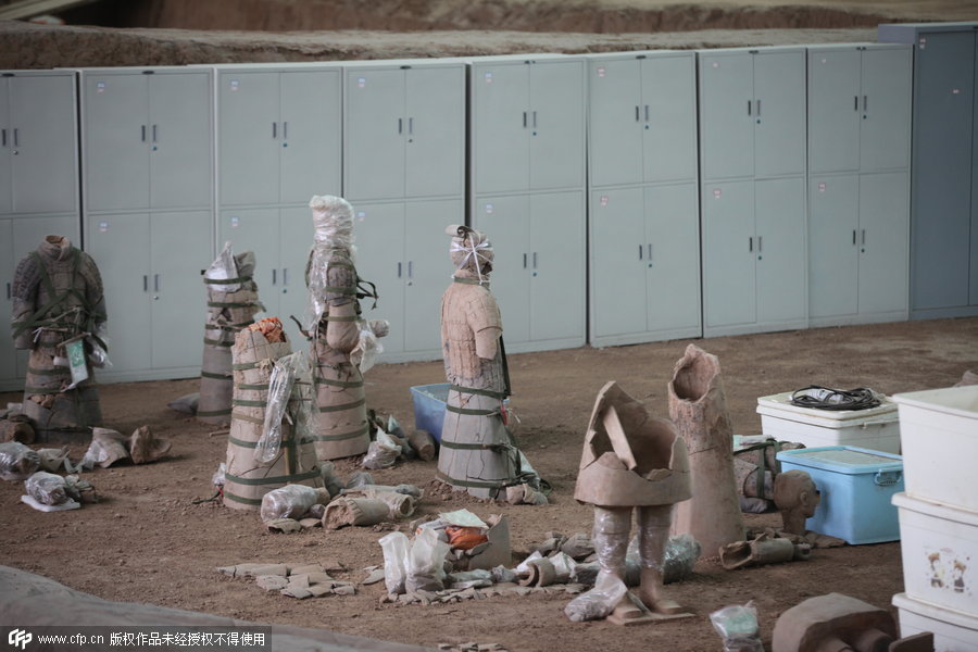 Restored terracotta warriors don 'scarves' and 'dresses'