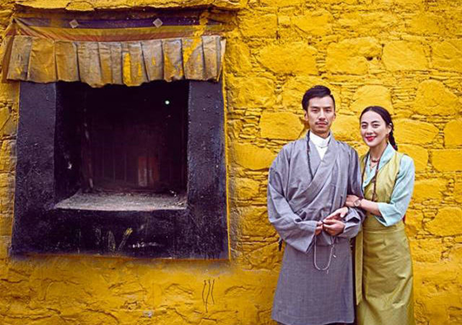 Tibetans' viral wedding photos contrast city with country life