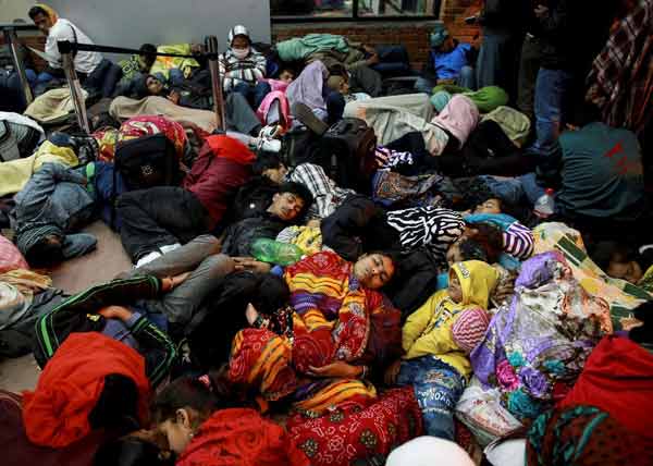4,000 Chinese stranded, army sent to help Nepal
