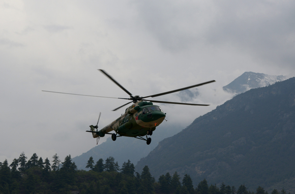 PLA choppers sent for disaster-relief mission in Nepal