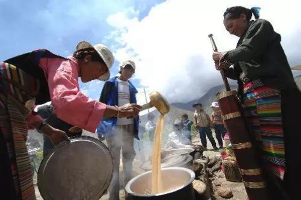 Tibetan buttered tea culture