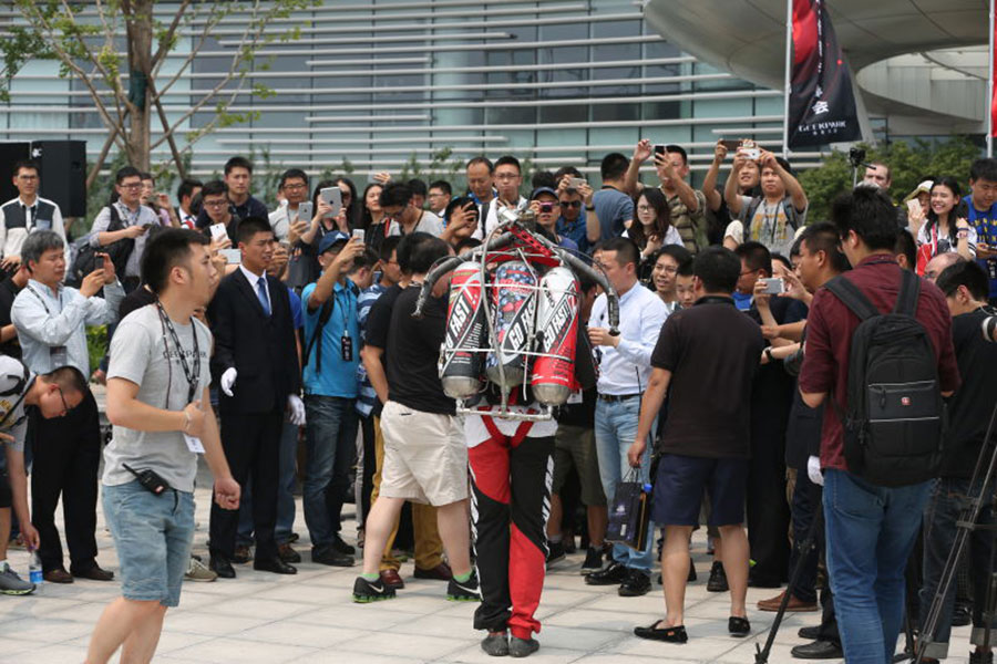 Jetpack makes short debut in China