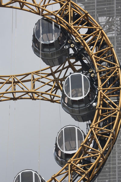 World's first figure 8 Ferris Wheel to be opened in Macao