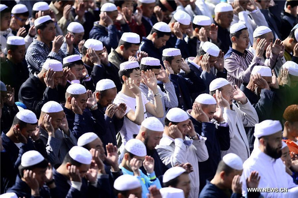 Muslims gather to celebrate Eid al-Fitr across China