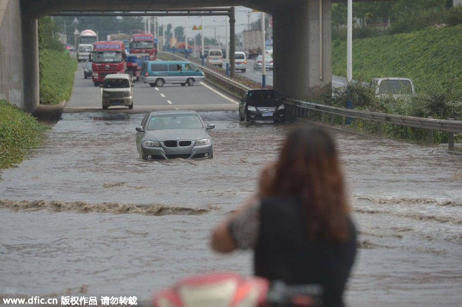 Thunderstorms to hit central, south China