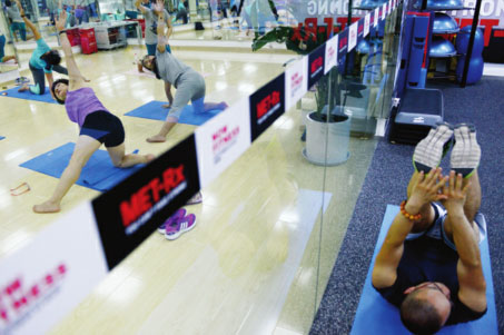 Newcomers plan to muscle in on China's gyms