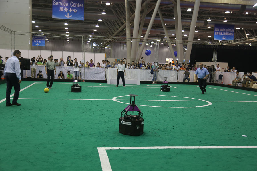 Yellow cards bring touch of reality to RoboCup finals day