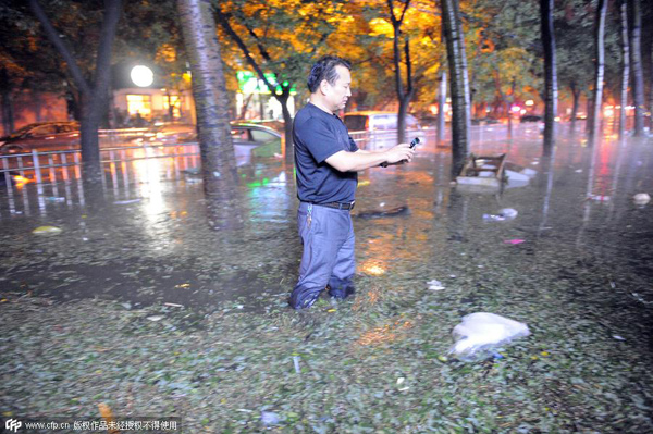 Heavy rain hits Beijing