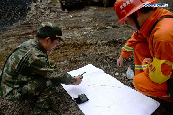 Over 60 missing from NW China landslide