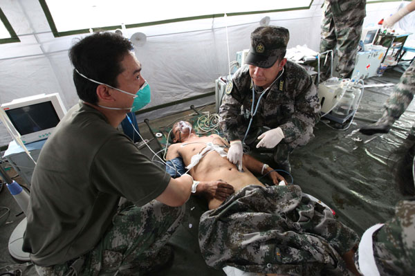 Man rescued from Tianjin blasts site, under stable condition