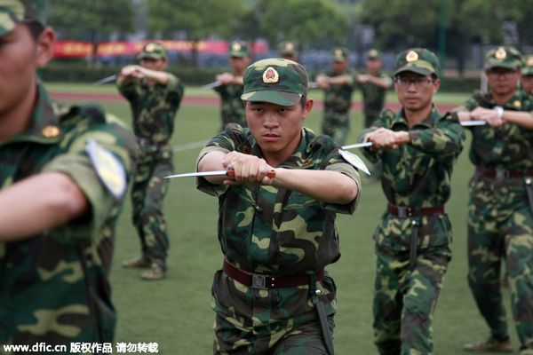 'Blade exercise' introduced in freshmen military training