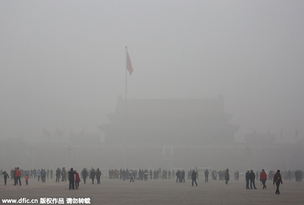 Schools, expressways closed in northern China as authorities ponder smog